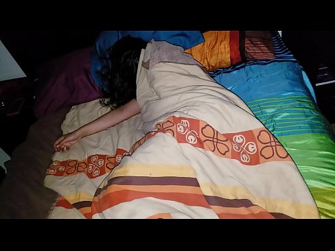 ❤️ Stepson berating sua jovem madrasta enquanto ela dorme. ❤️❌ Porno em porno pt-br.sexygirlspics-com.ru ️❤